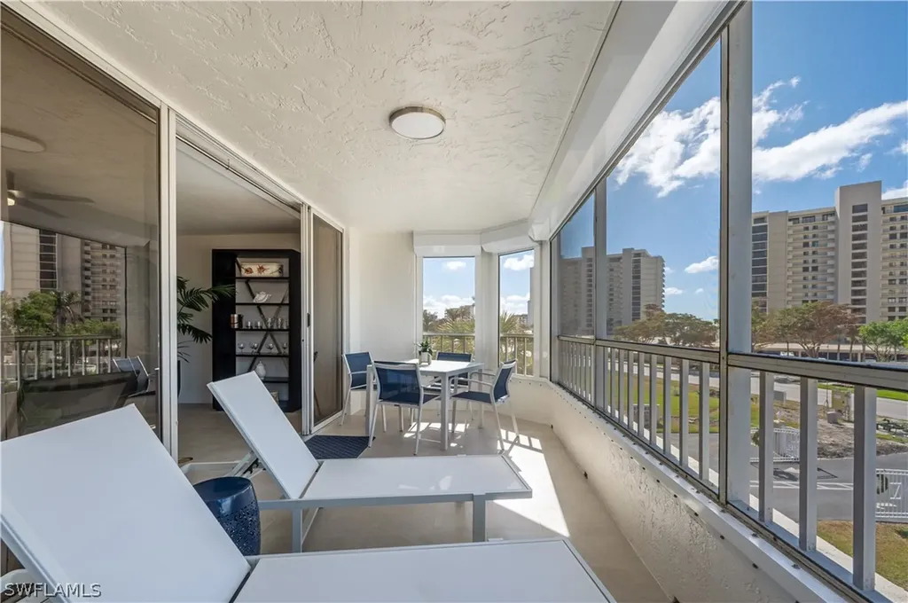 11118 Gulf Shore Drive Naples FL 34108