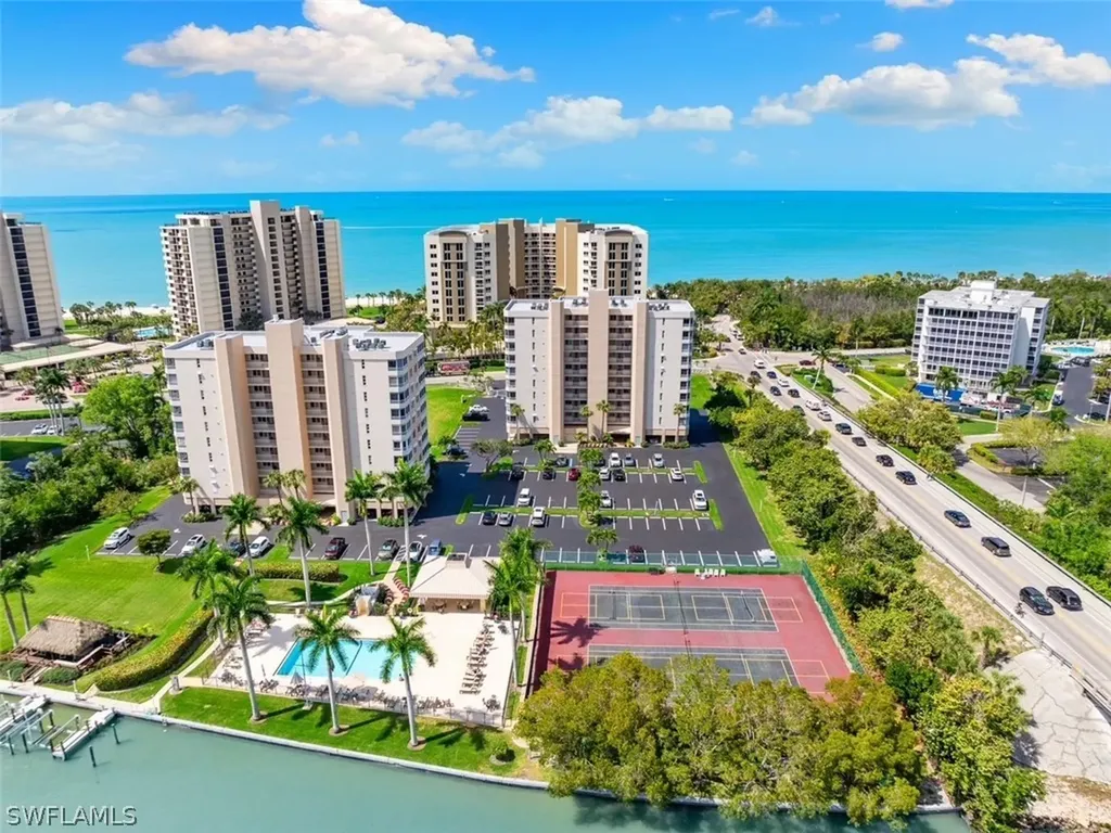 11118 Gulf Shore Drive Naples FL 34108