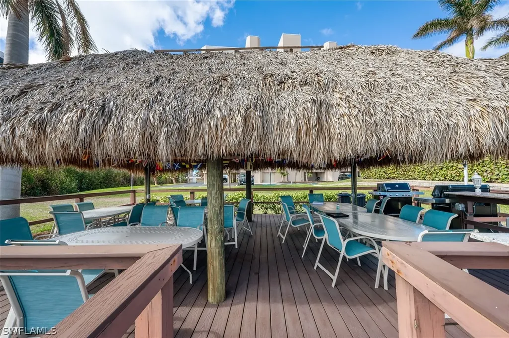 11118 Gulf Shore Drive Naples FL 34108
