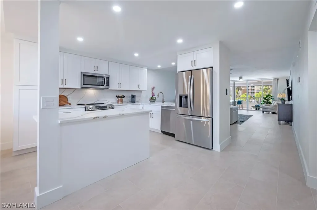 11118 Gulf Shore Drive Naples FL 34108