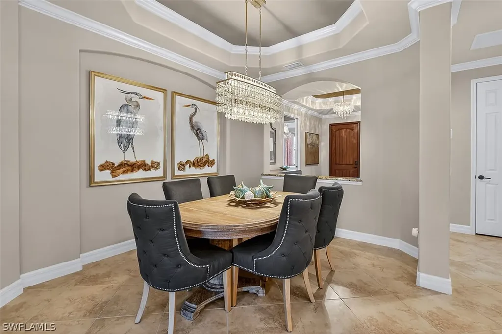 2898 Aviamar Circle Naples FL 34114