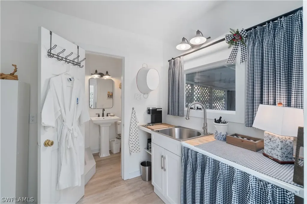 10810 Goodwin Street Bonita Springs FL 34135