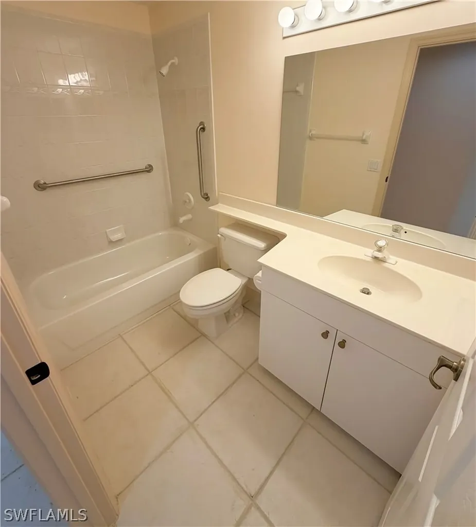 27021 Oakwood Lake Drive Bonita Springs FL 34134