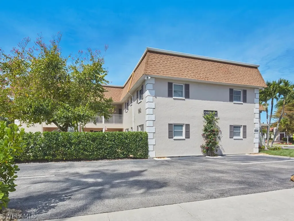 940 3rd Street S Naples FL 34102