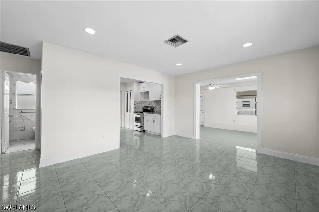 404 Leeland Heights Boulevard W Lehigh Acres FL 33936