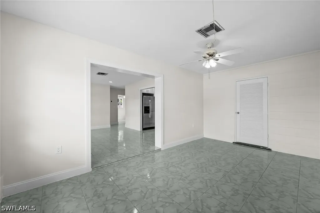 404 Leeland Heights Boulevard W Lehigh Acres FL 33936