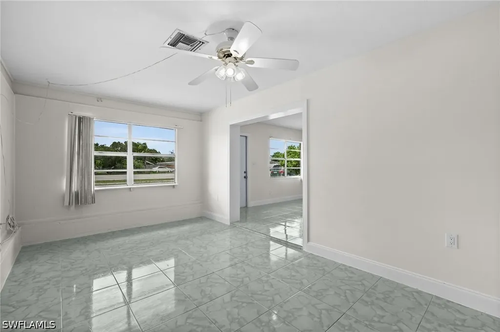 404 Leeland Heights Boulevard W Lehigh Acres FL 33936