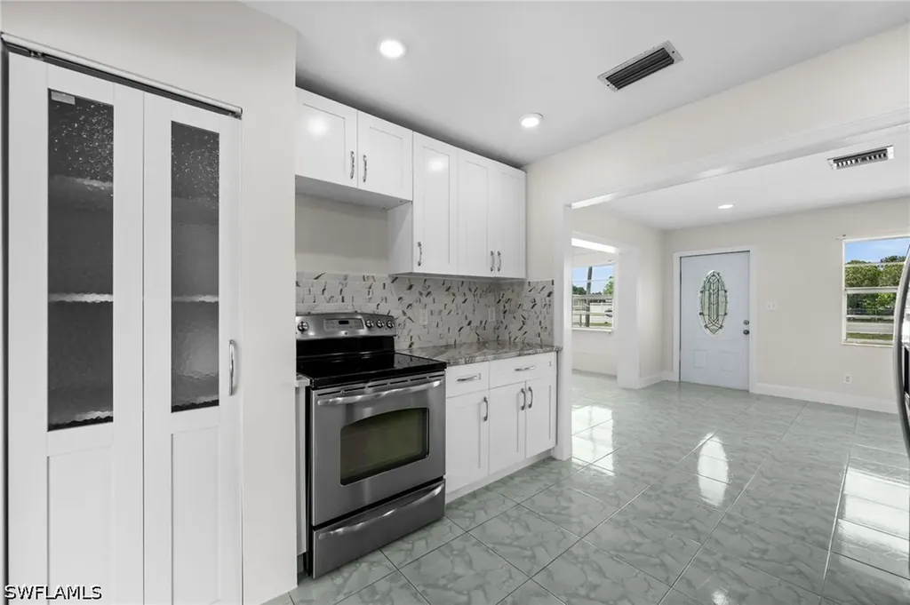 404 Leeland Heights Boulevard W Lehigh Acres FL 33936