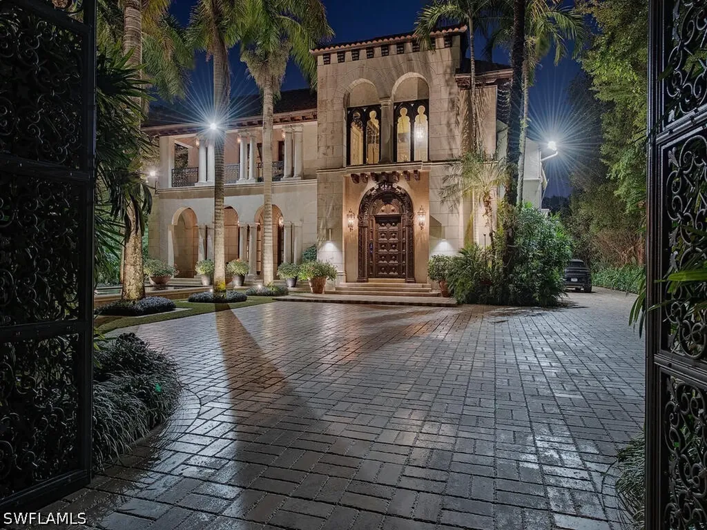3200 Green Dolphin Lane Naples FL 34102