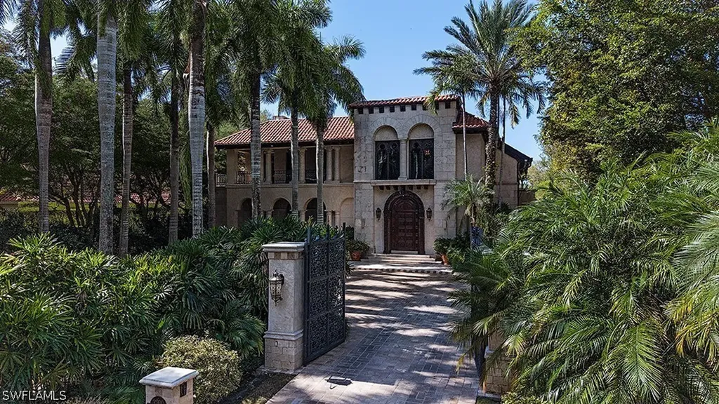 3200 Green Dolphin Lane Naples FL 34102