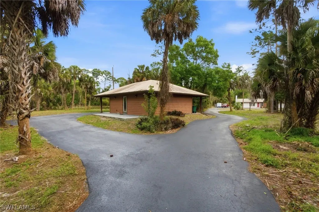 3670 27th Avenue SW Naples FL 34117