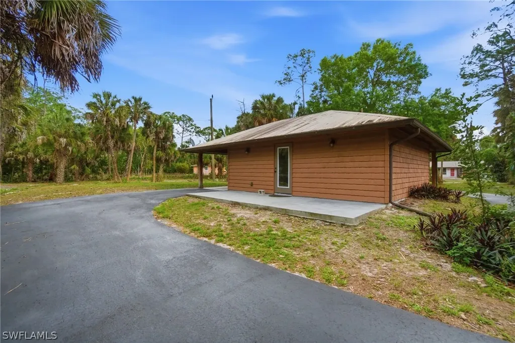 3670 27th Avenue SW Naples FL 34117