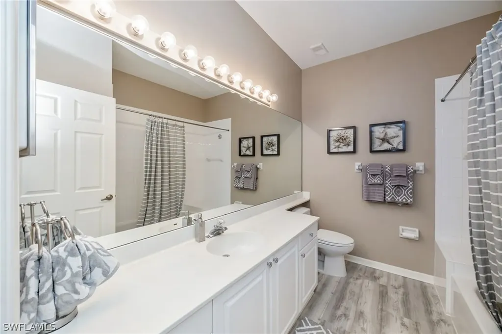 89 Silver Oaks Circle Naples FL 34119