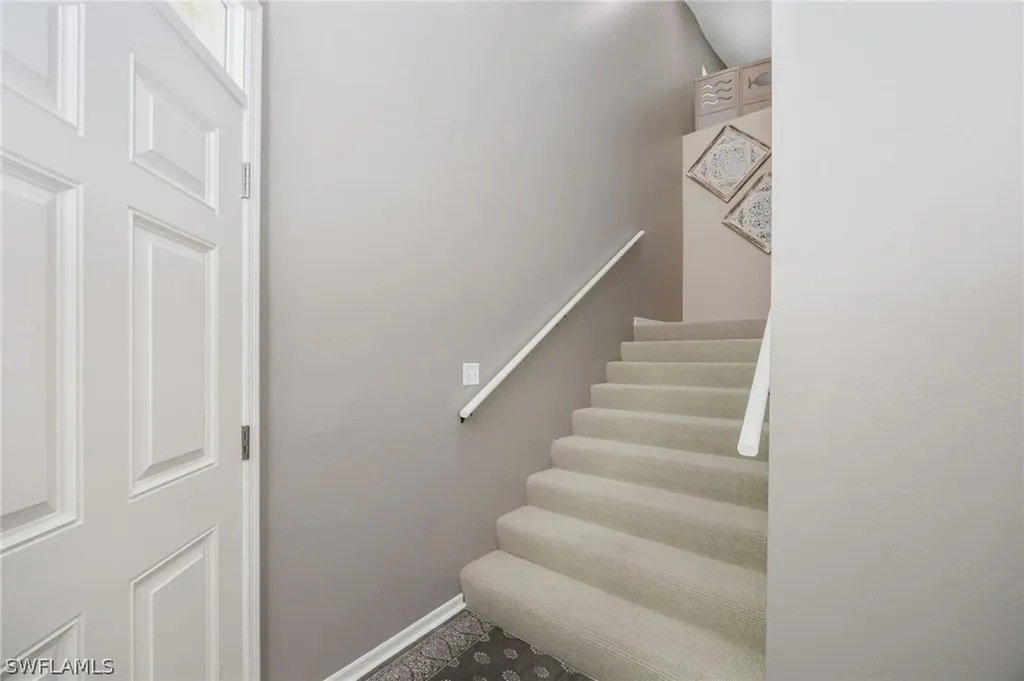 89 Silver Oaks Circle Naples FL 34119