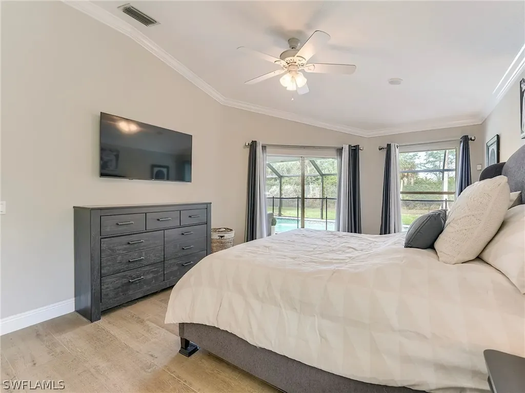 99 19th Street NW Naples FL 34120