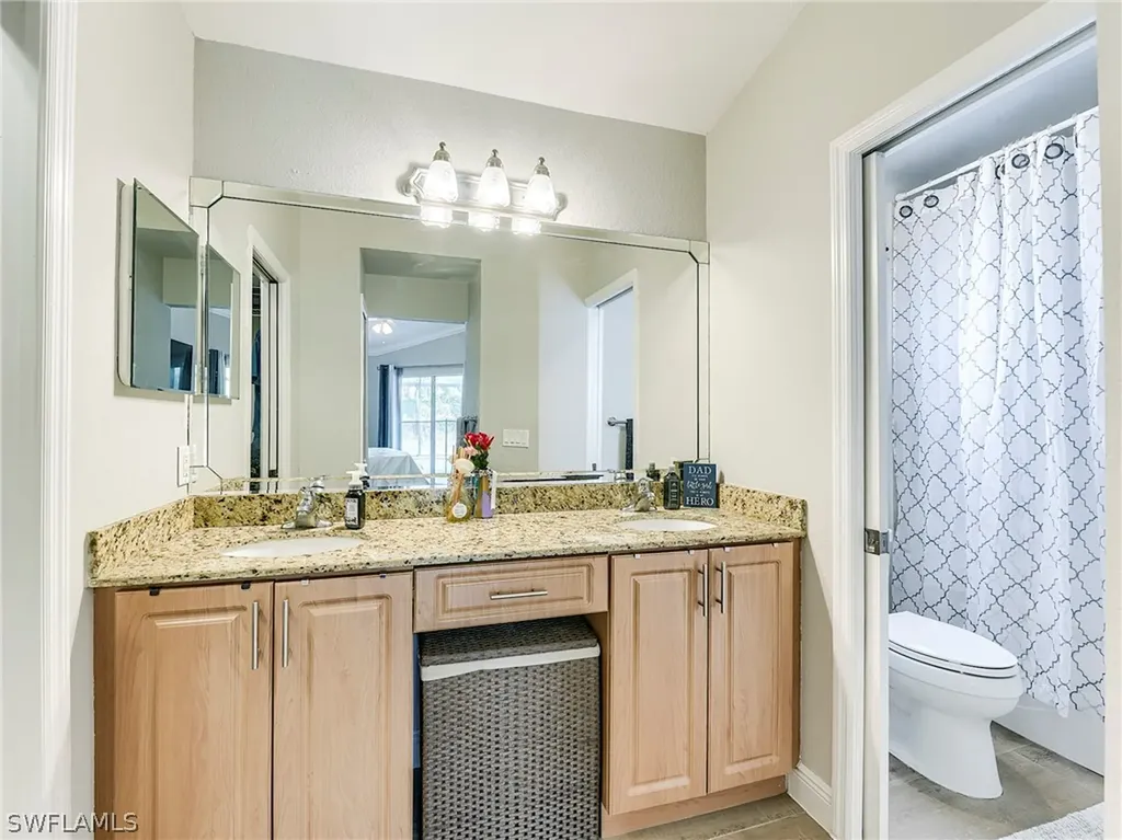 99 19th Street NW Naples FL 34120