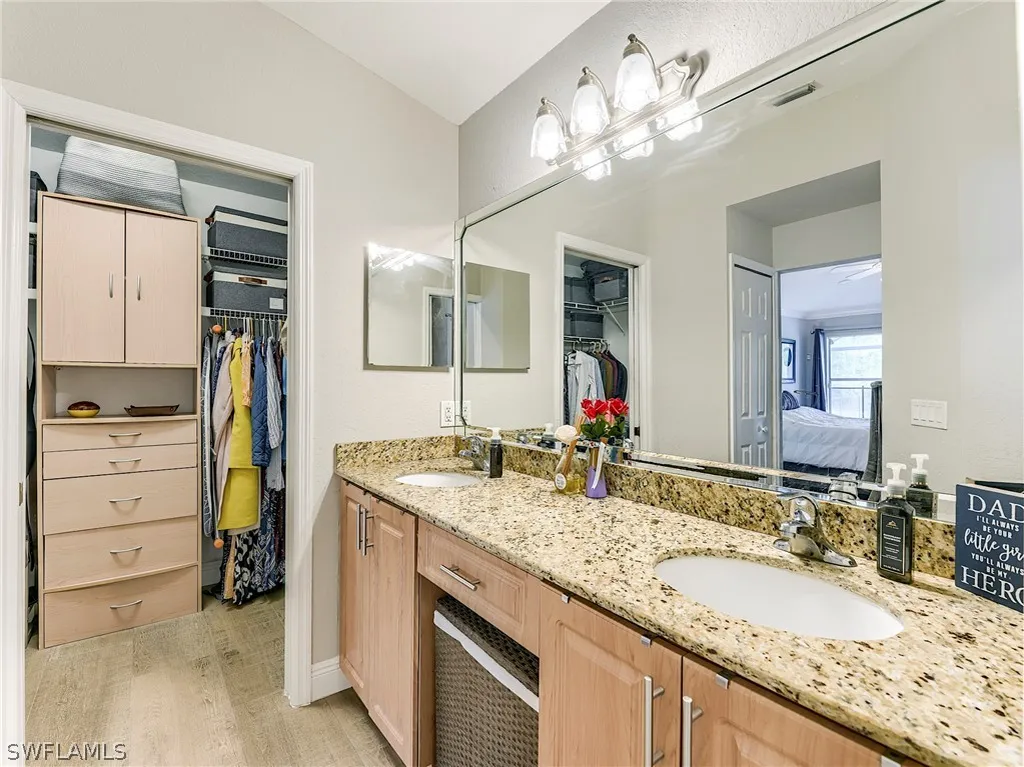 99 19th Street NW Naples FL 34120
