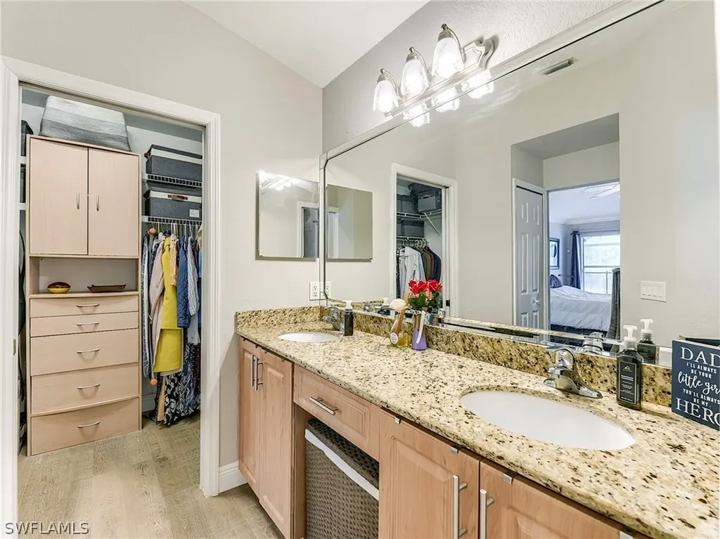 99 19th Street NW Naples FL 34120