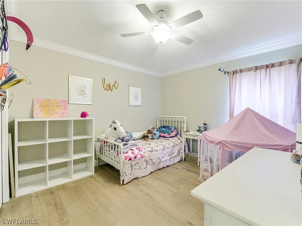 99 19th Street NW Naples FL 34120