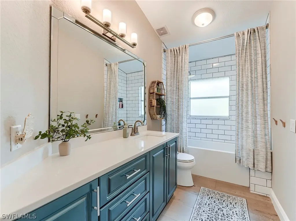 99 19th Street NW Naples FL 34120