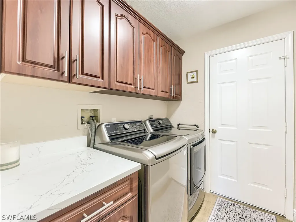 99 19th Street NW Naples FL 34120