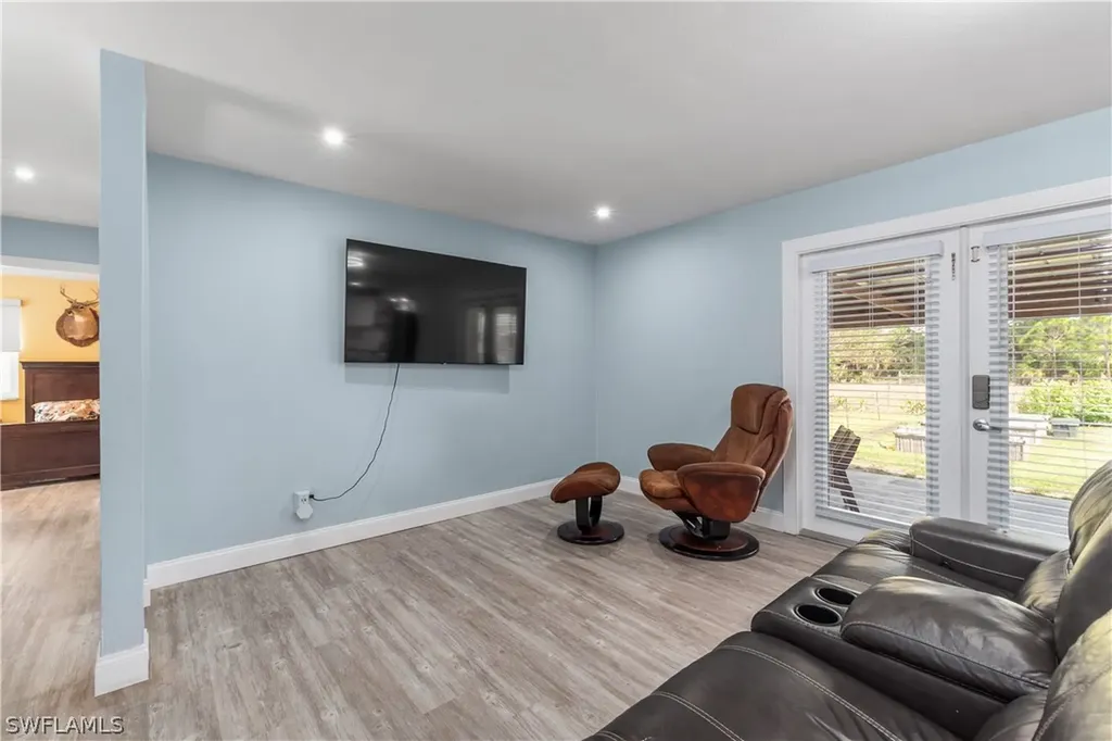2210 20th Avenue NE Naples FL 34120