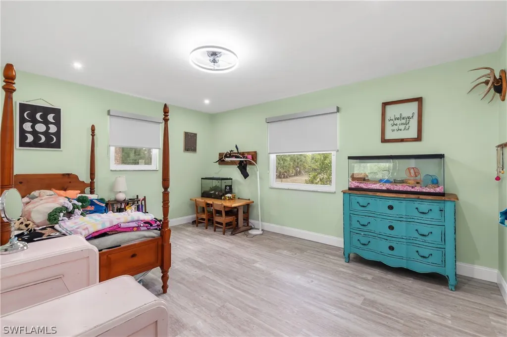 2210 20th Avenue NE Naples FL 34120