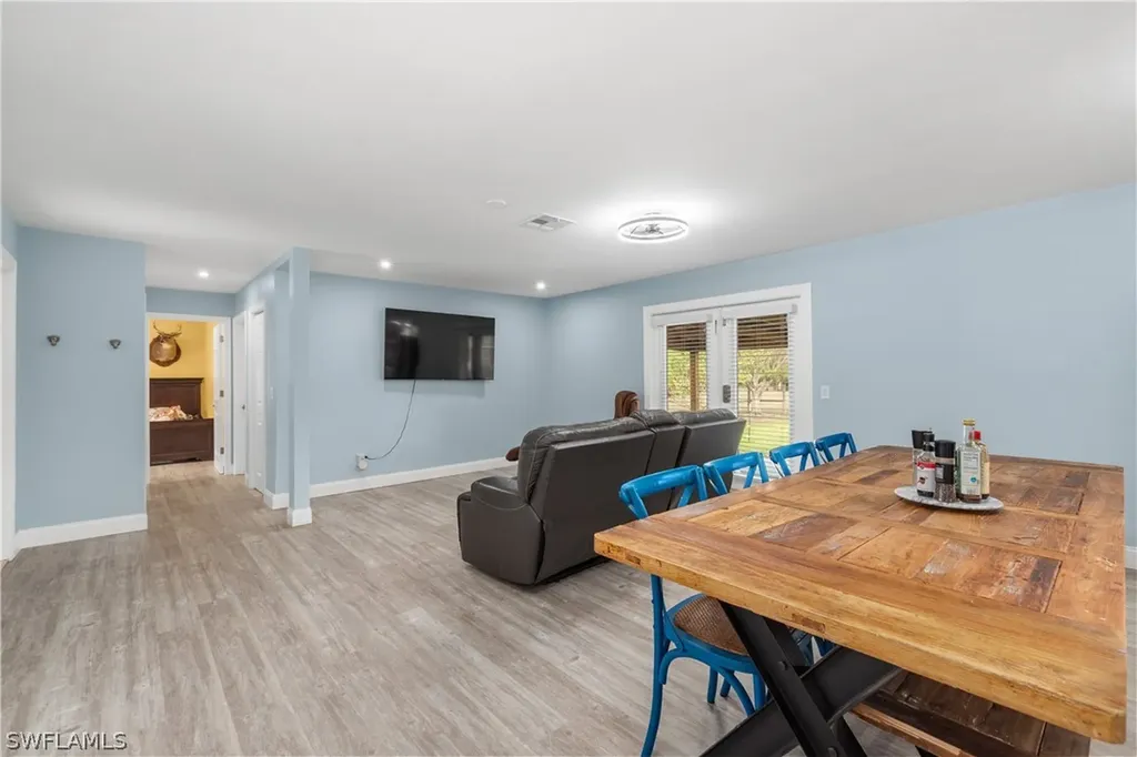 2210 20th Avenue NE Naples FL 34120