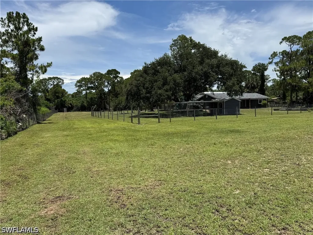2210 20th Avenue NE Naples FL 34120