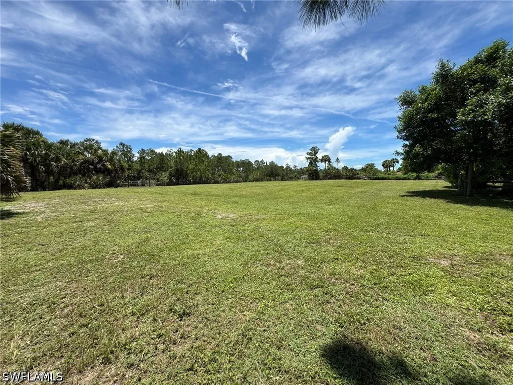 2210 20th Avenue NE Naples FL 34120
