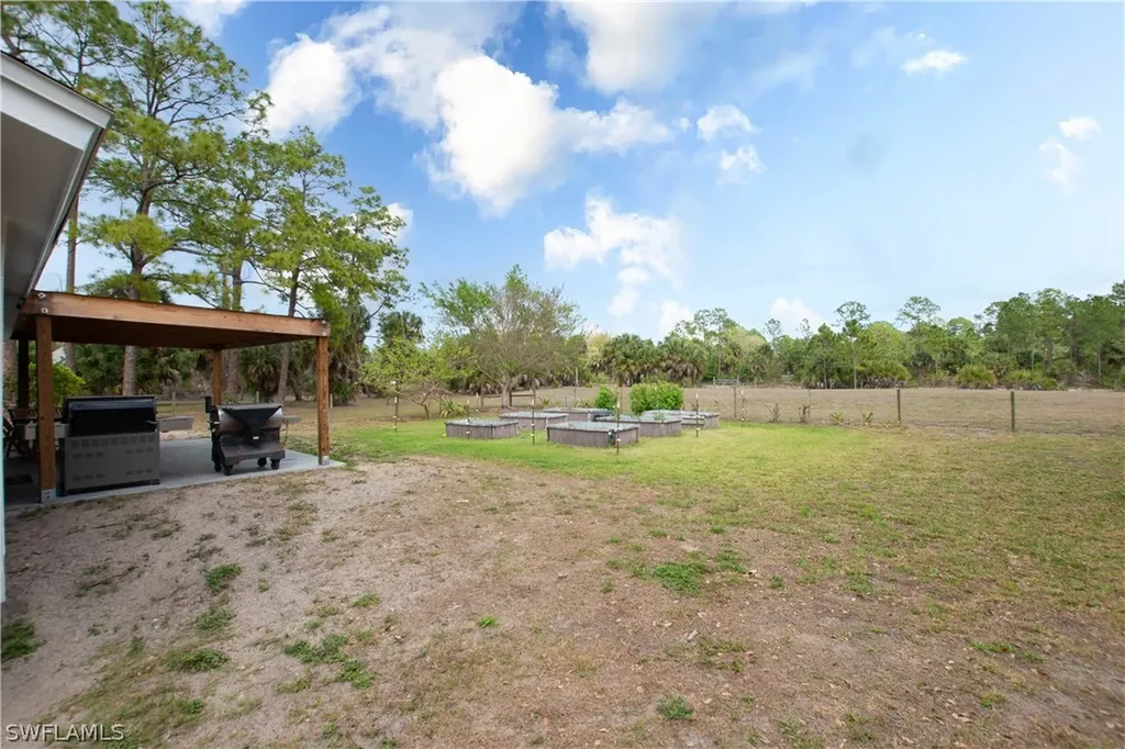 2210 20th Avenue NE Naples FL 34120