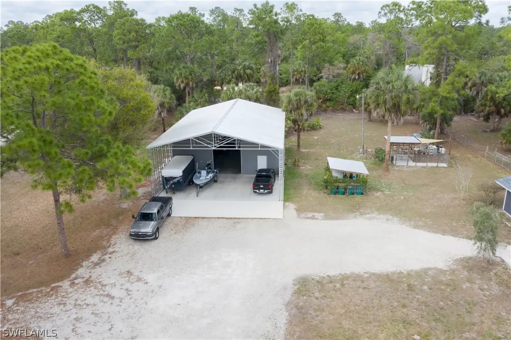 2210 20th Avenue NE Naples FL 34120