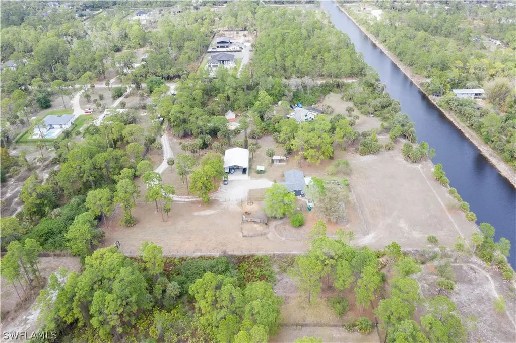 2210 20th Avenue NE Naples FL 34120