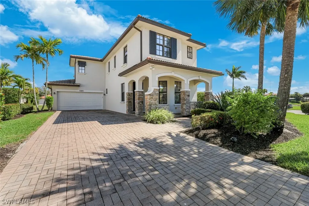 1307 Kendari Terrace Naples FL 34113