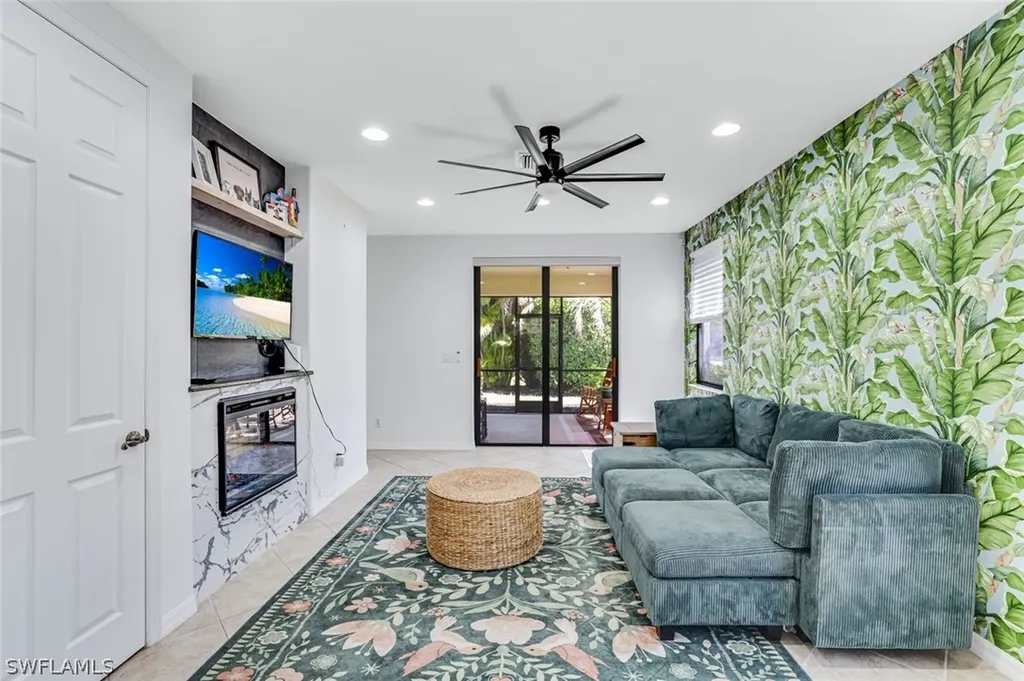 1307 Kendari Terrace Naples FL 34113