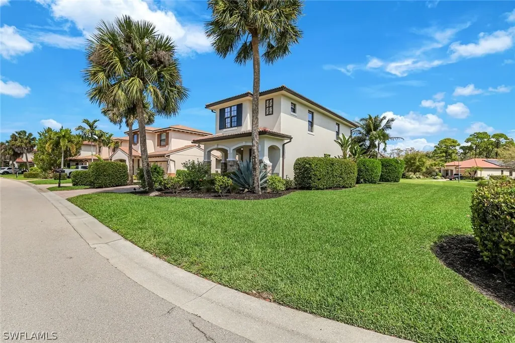 1307 Kendari Terrace Naples FL 34113