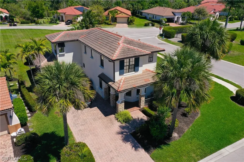 1307 Kendari Terrace Naples FL 34113