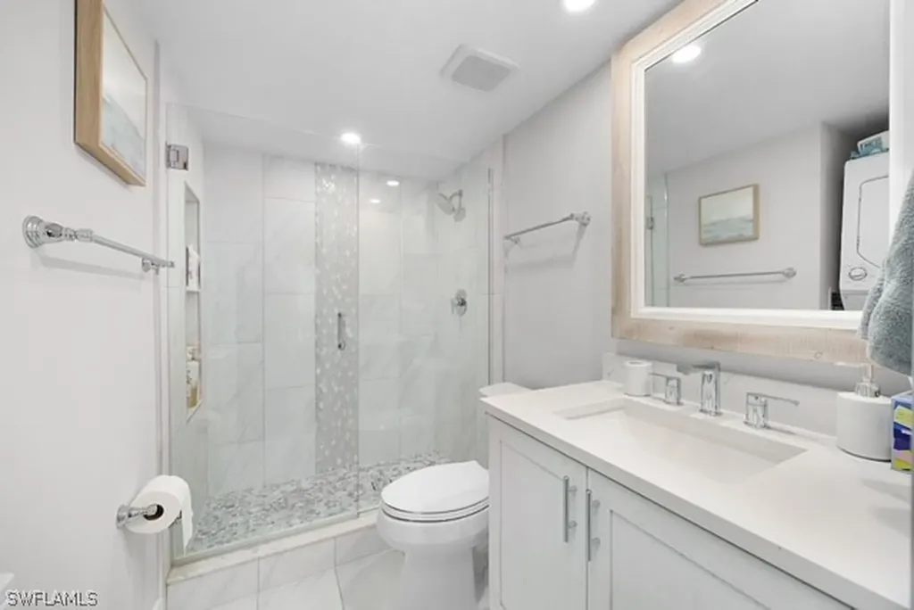 53 High Point Circle W Naples FL 34103