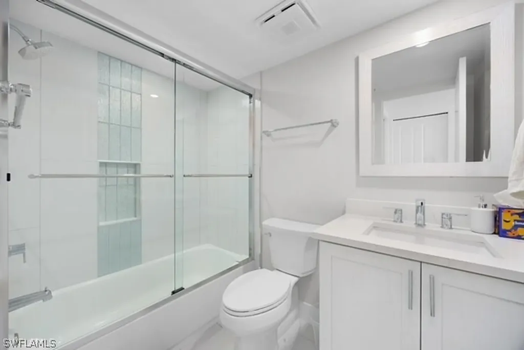 53 High Point Circle W Naples FL 34103