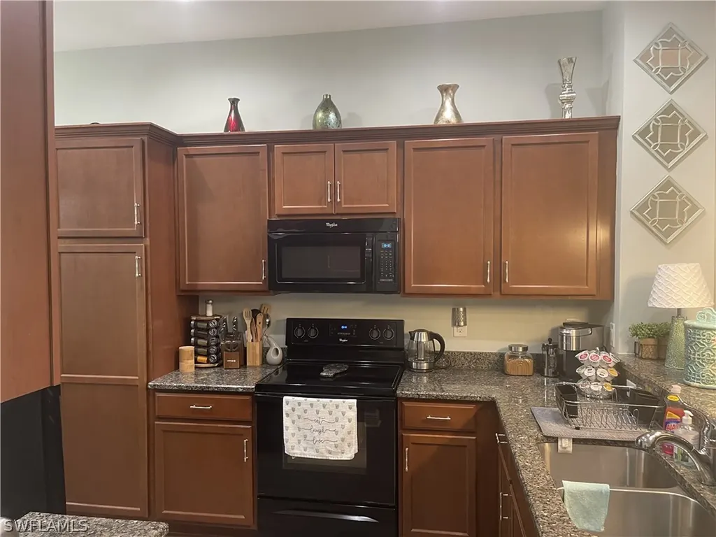 15126 Palmer Lake Circle Naples FL 34109
