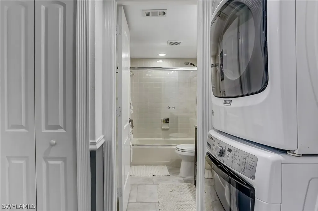 2711 1st Street Fort Myers FL 33916