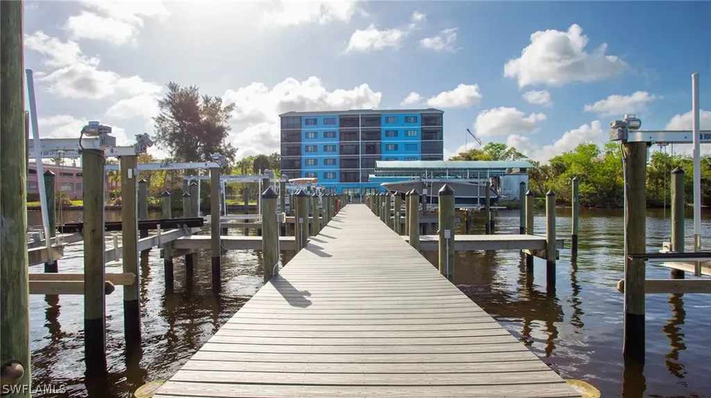 2711 1st Street Fort Myers FL 33916