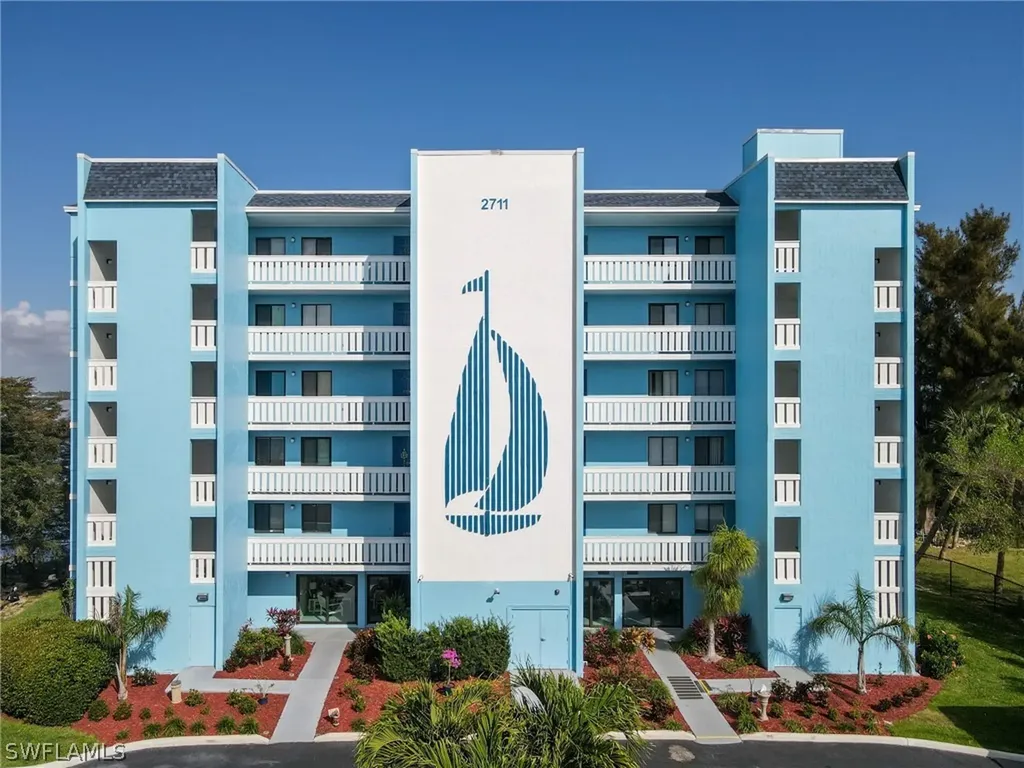 2711 1st Street Fort Myers FL 33916