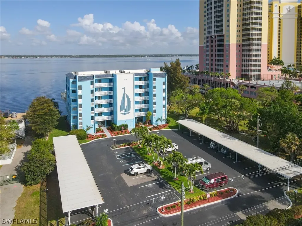 2711 1st Street Fort Myers FL 33916
