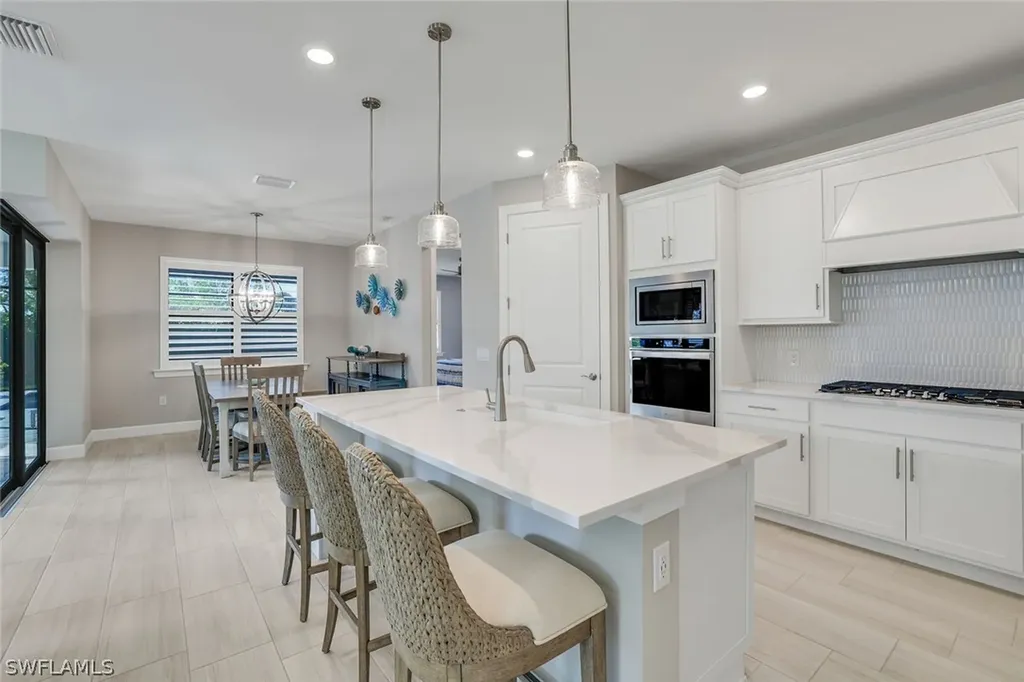 1944 Yellowfin Circle Naples FL 34114