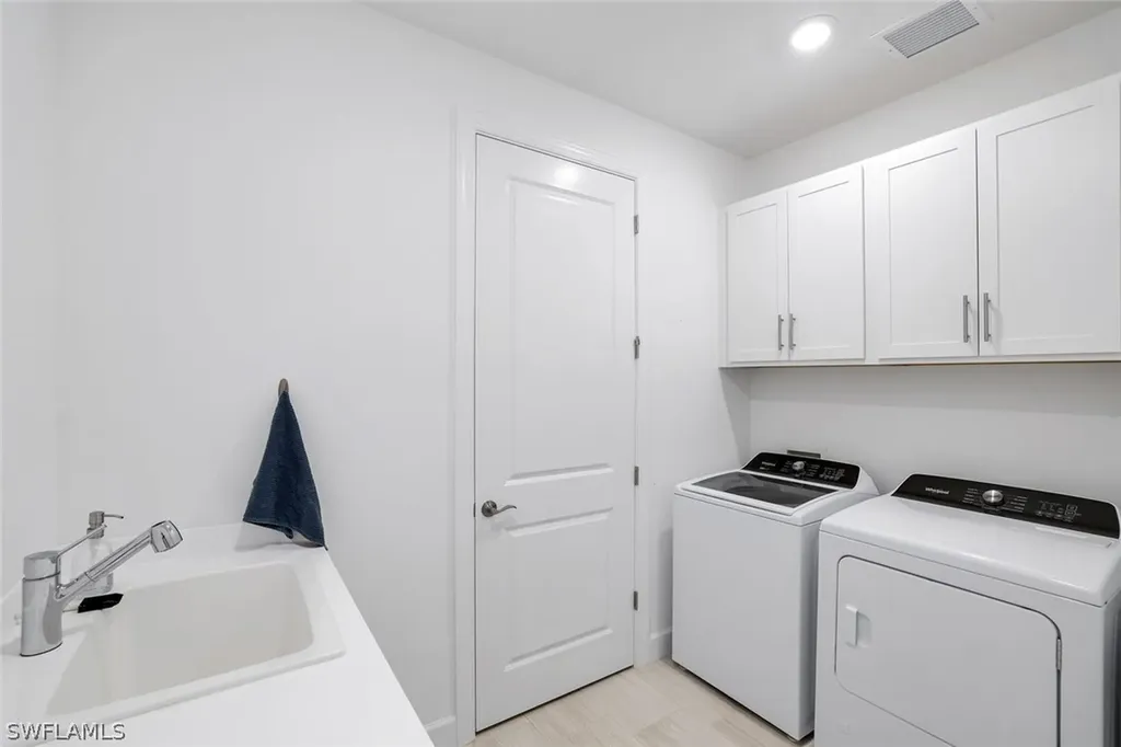 1944 Yellowfin Circle Naples FL 34114