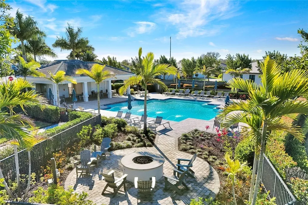 1944 Yellowfin Circle Naples FL 34114
