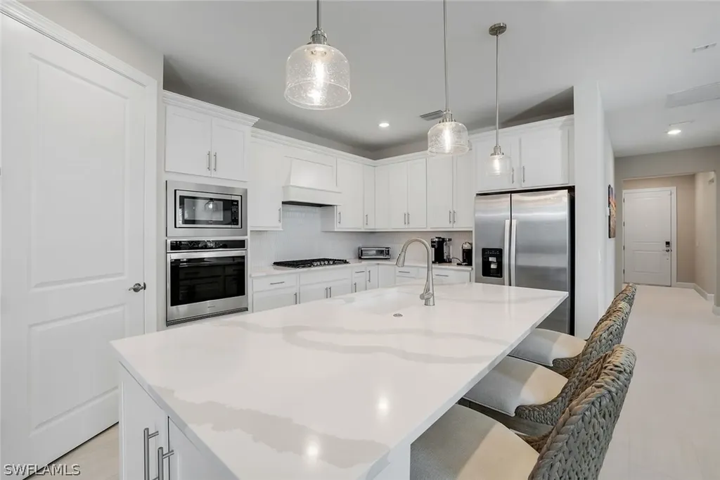 1944 Yellowfin Circle Naples FL 34114