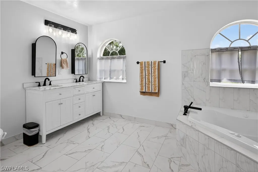 3545 72nd Avenue NE Naples FL 34120