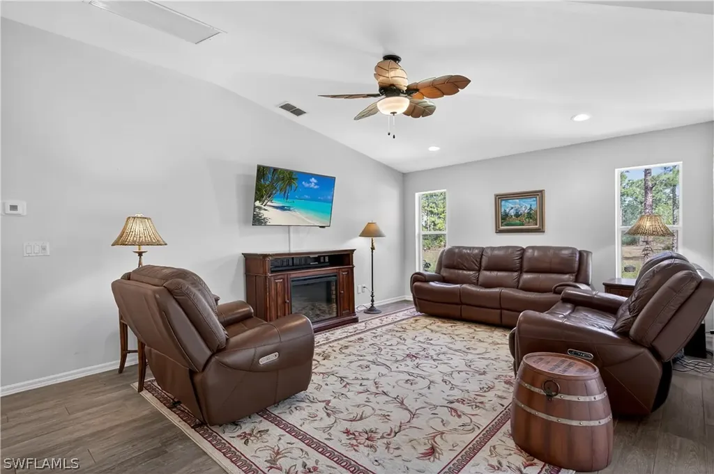 3545 72nd Avenue NE Naples FL 34120